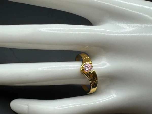 Vtg Gold Tone COP 1988 Castings On Parade Pink Crystal Ring Sz 7 - Image 2