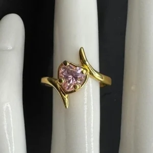 Vtg Gold Tone COP 1992 Castings On Parade Pink Heart Crystal Ring Sz 5