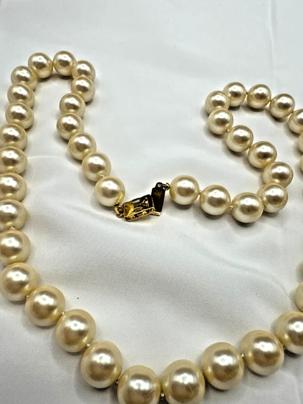 Vtg MONET Faux Pearl 24" Necklace