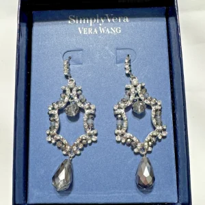 Simply Vera Wang Gunmetal Silver Tone Crystal Drop Chandelier Earrings New