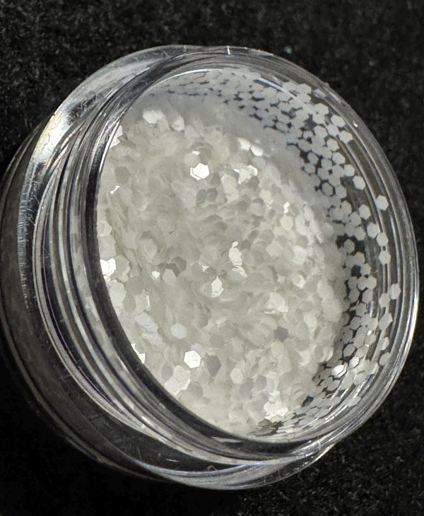 Snow Quartz 1/24" (1mm 0.040") Medium Glitter (1 oz) - Image 2
