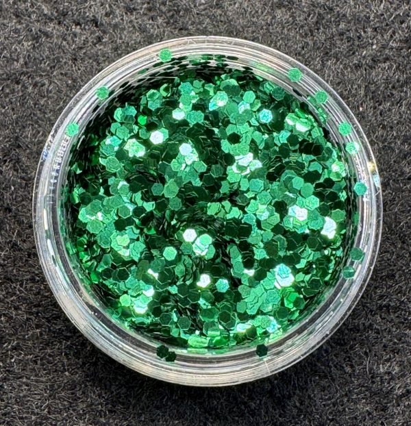 Emerald 1/24" (1mm 0.040") Medium Glitter (1 oz)
